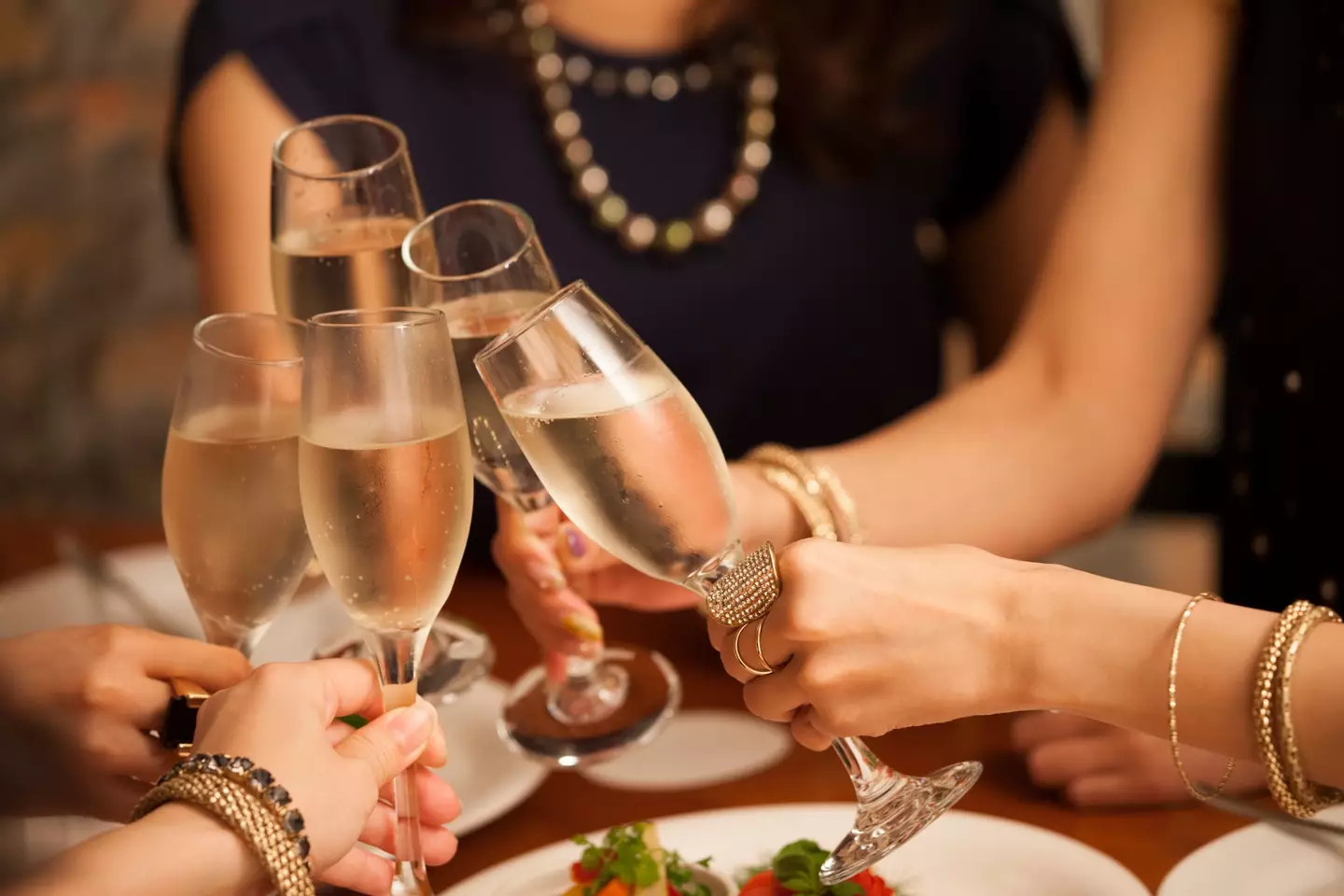 During the winter months you might feel more pressure to drink. (Getty Stock Photo)