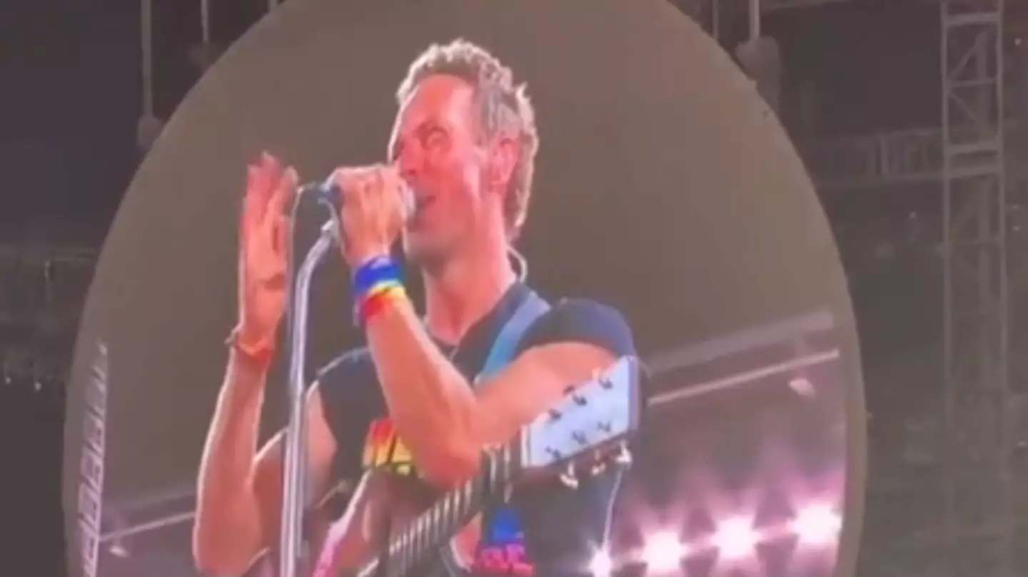 Chris Martin makes brutal comment as he directly addresses viral ‘CEO kiss cam’ incident