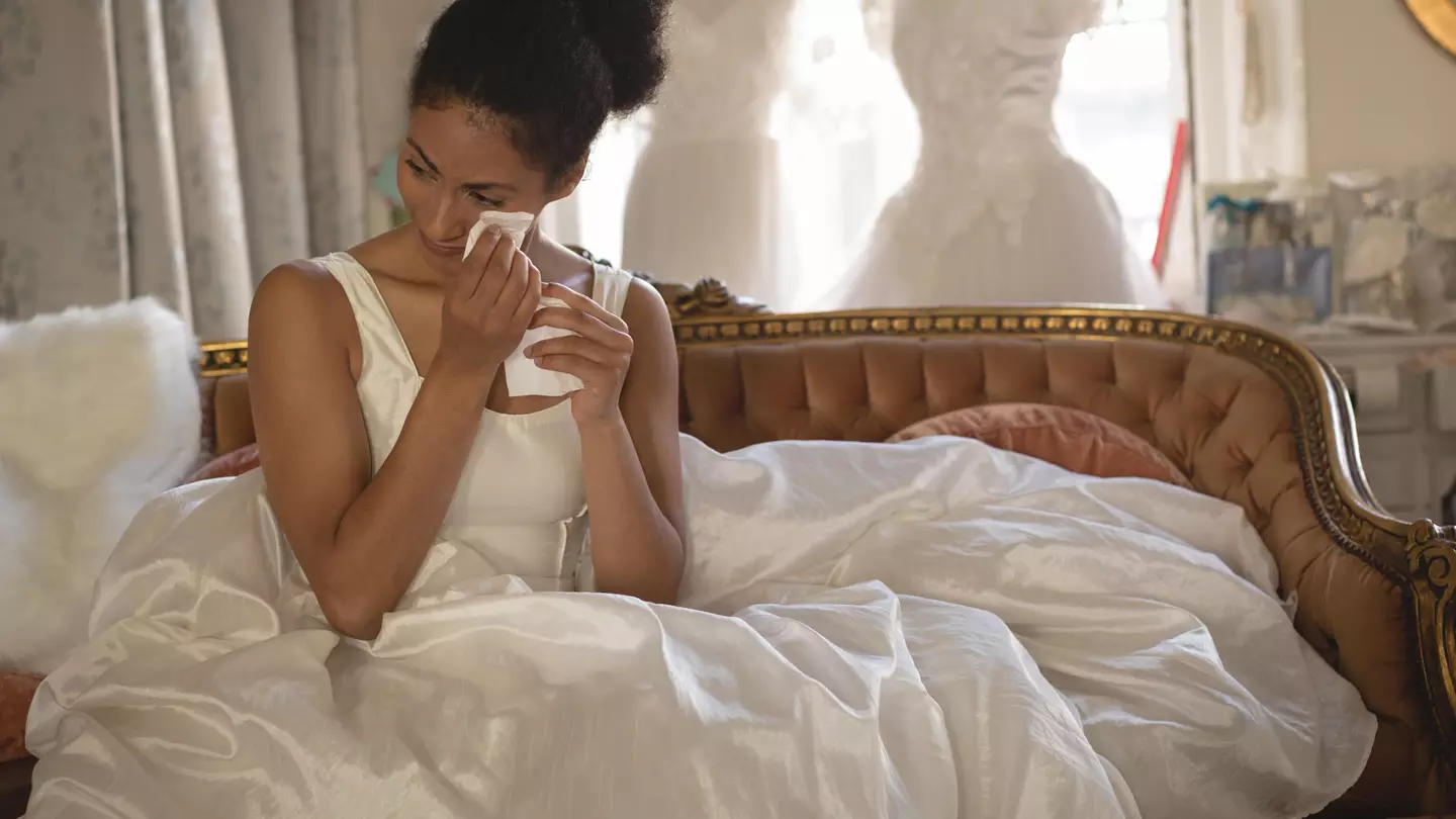 Woman Asks If She's Wrong For Selling Cheating Ex-Fiance's Family Heirloom For $25,000