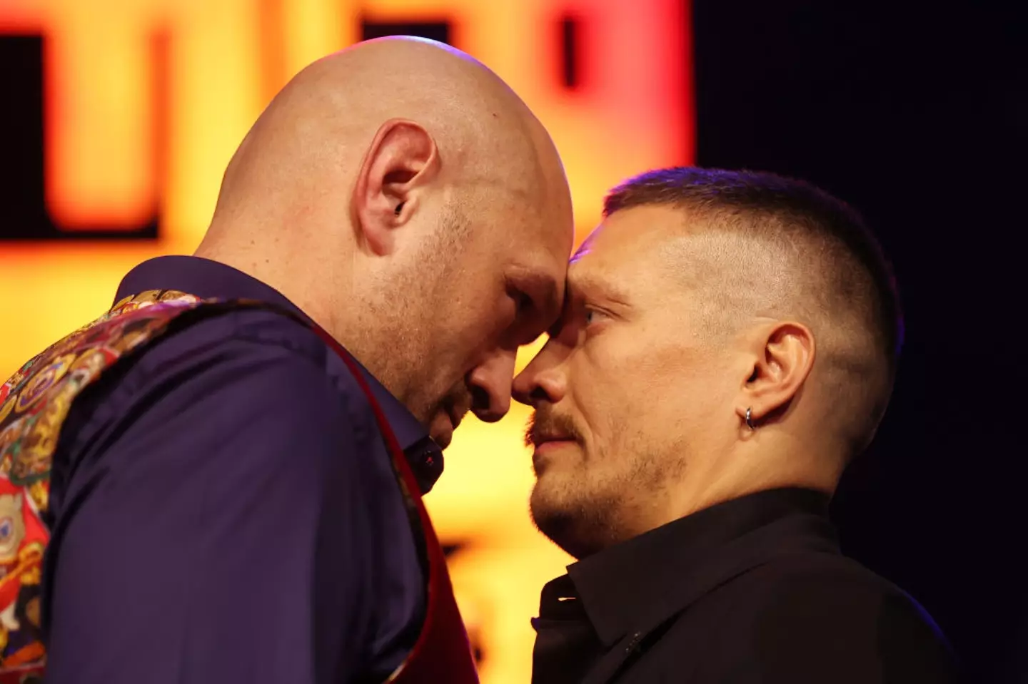 Both boxers are currently undefeated.
