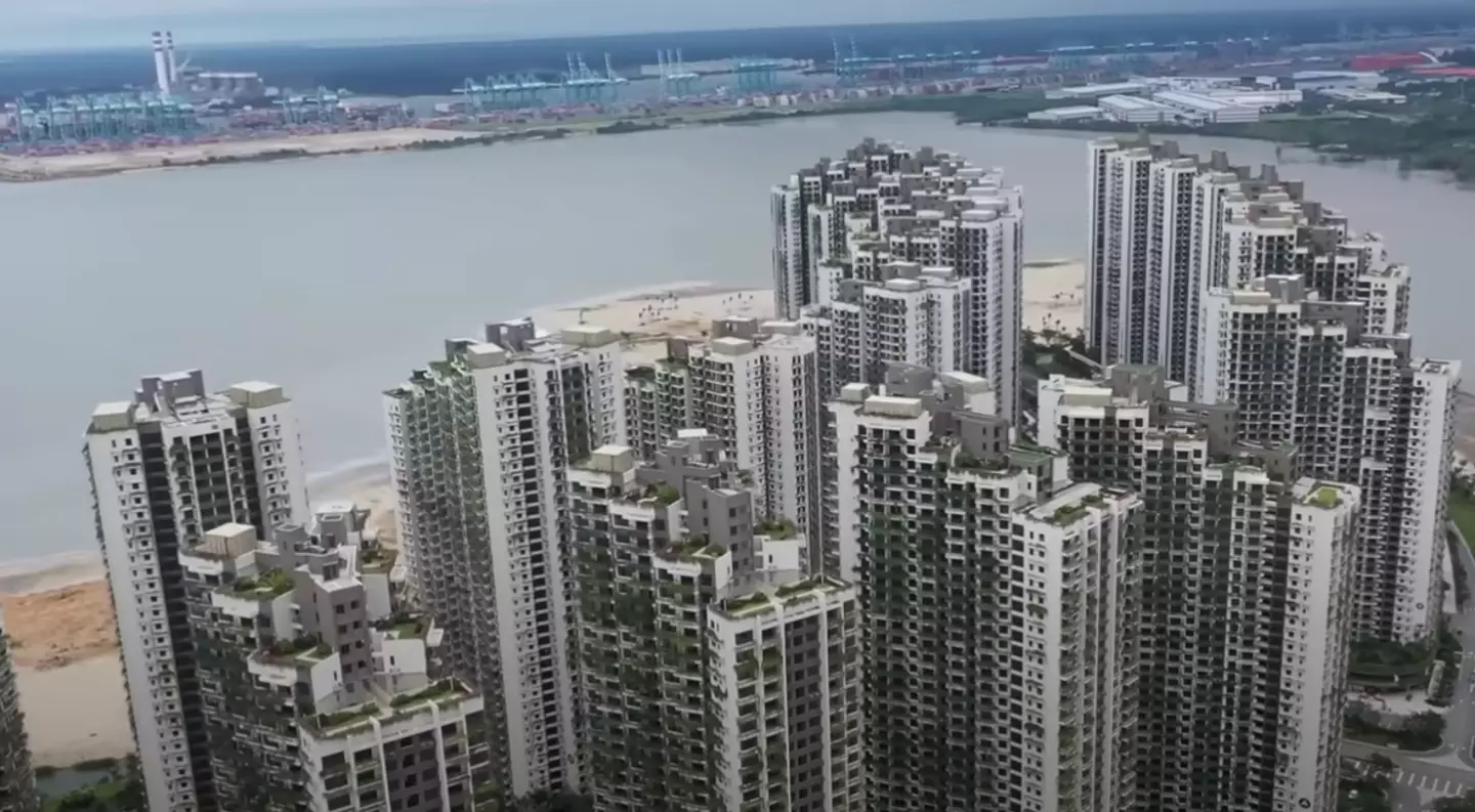 It's huge (YouTube/Ben Morris)