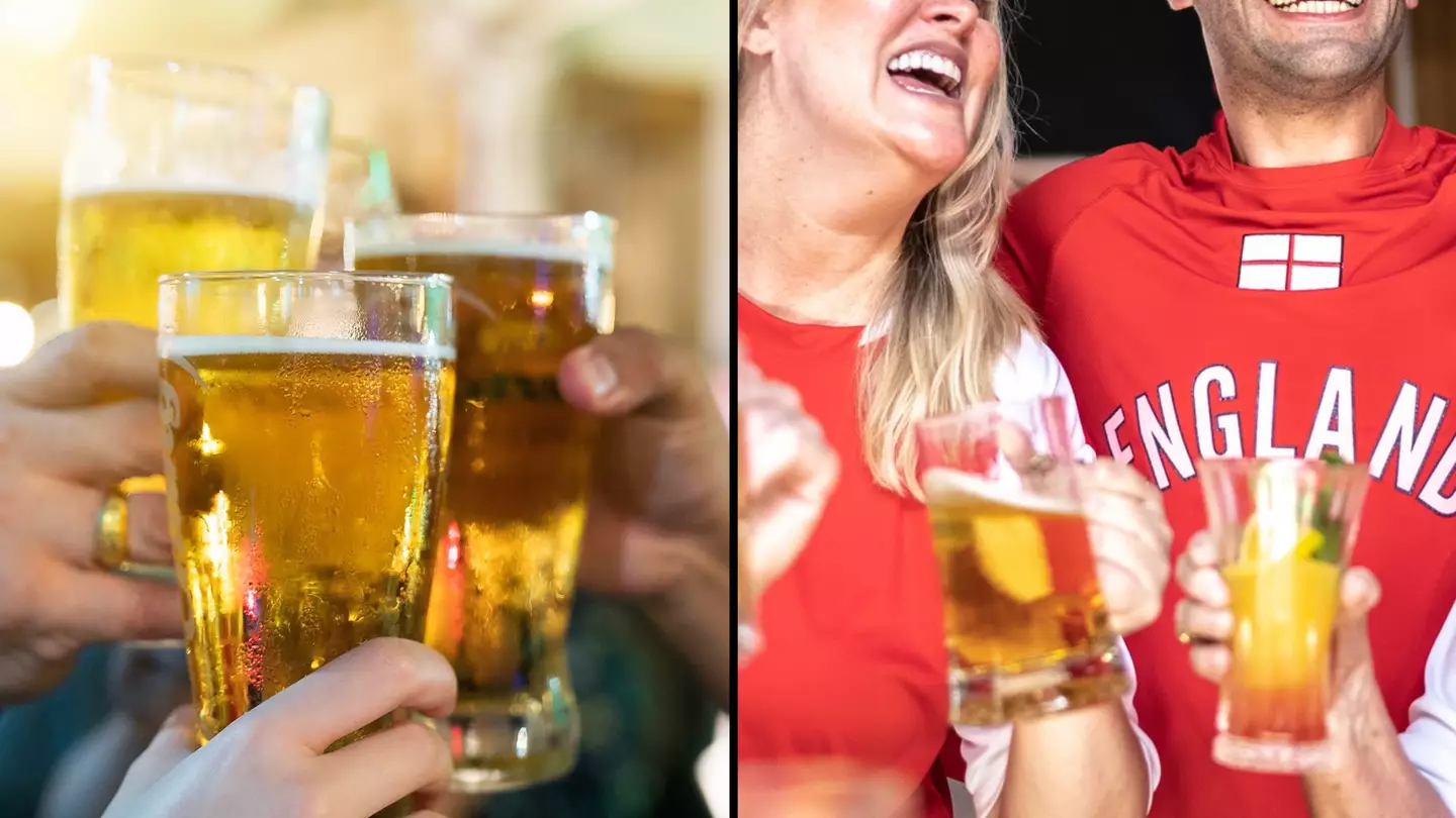 Sign you may be a functioning alcoholic can be seen in pub during England games
