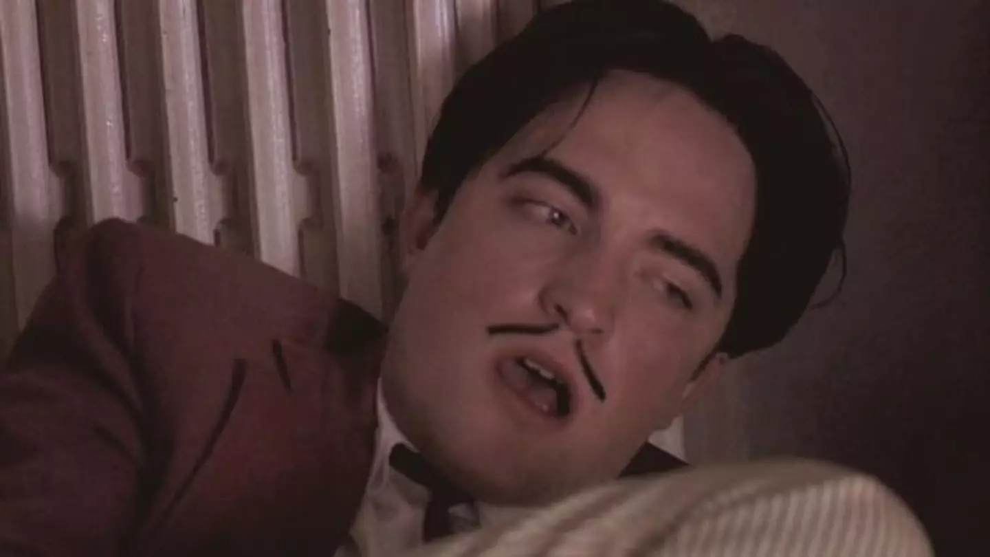 Robert Pattinson forced to ‘rub one out’ for sex scene because