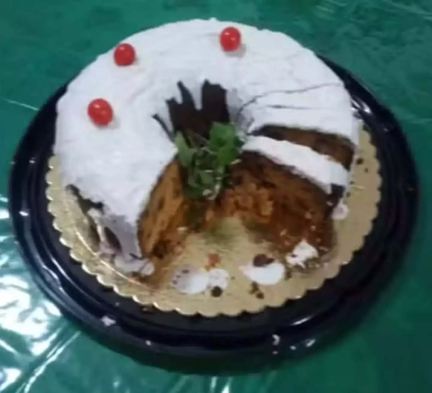 Three women have died and three of their relatives have been hospitalised after eating a homemade Christmas cake (Divulgação/Polícia Civil)