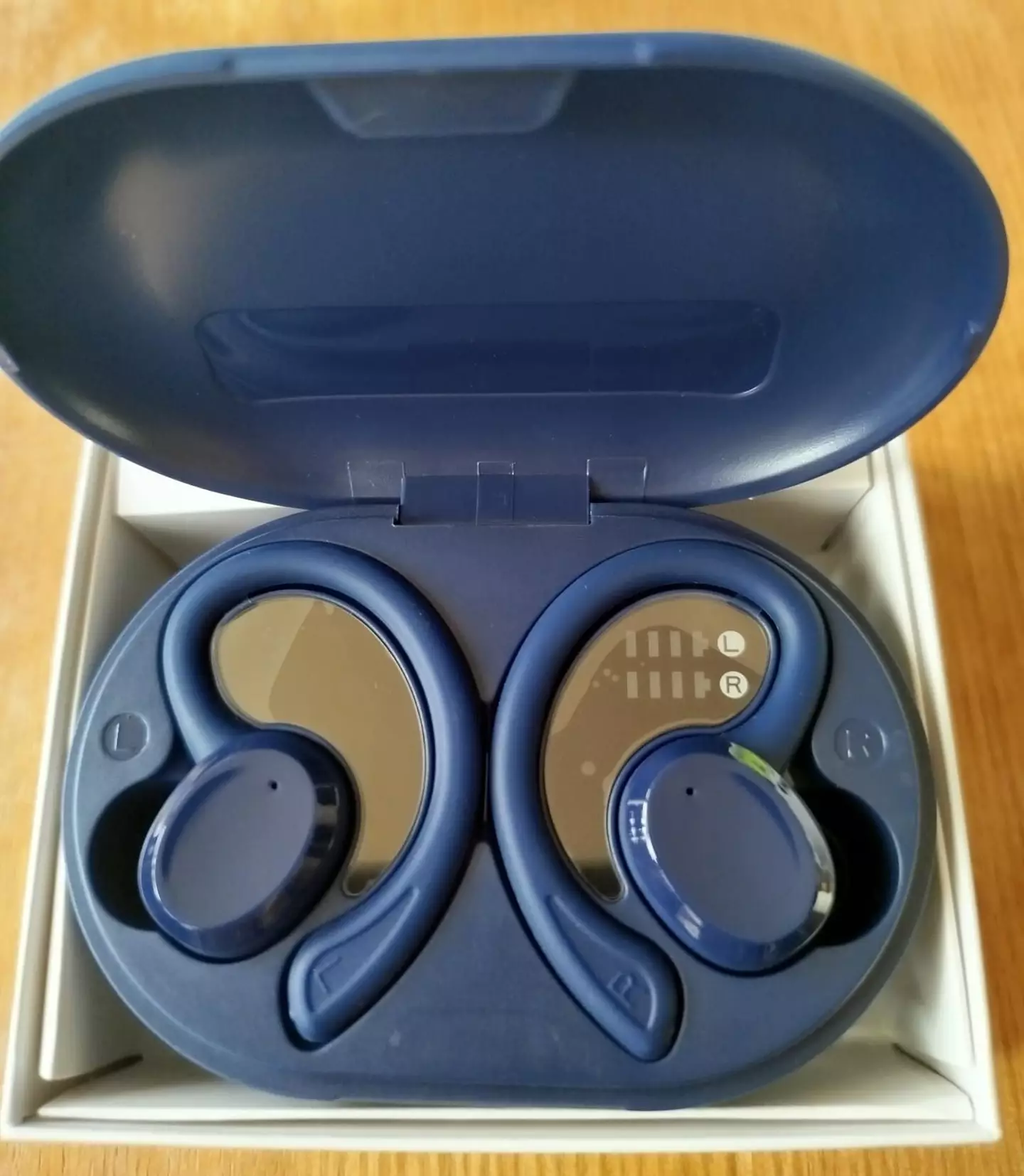 You can currently get a whopping £107 off the wireless earbuds (Amazon reviews)