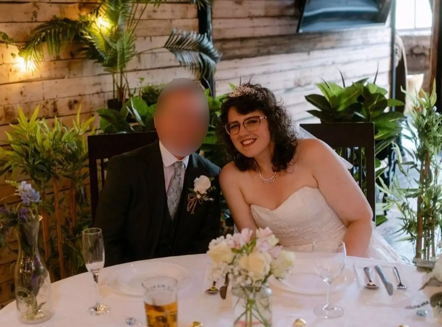 Amy went through with the wedding and smiled for the cameras despite cheating the night before (Kennedy News and Media)