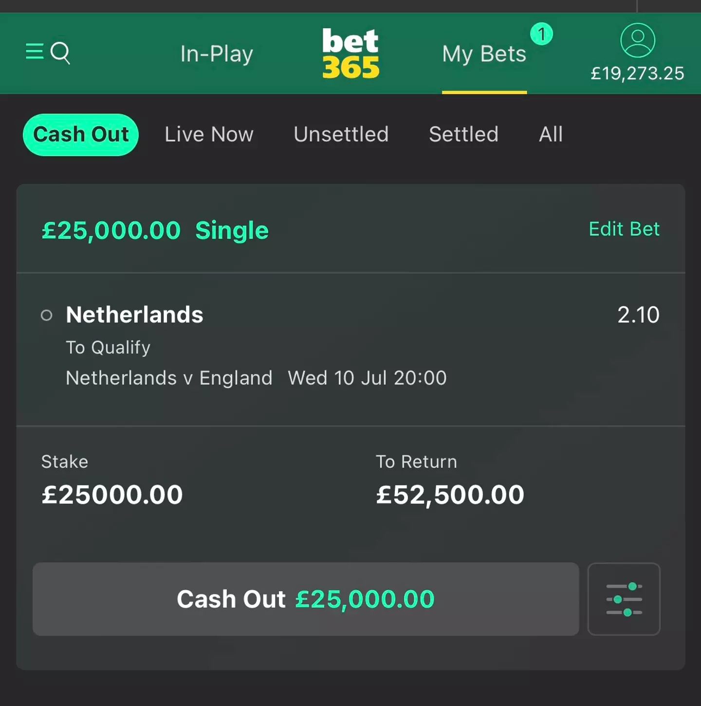 Julian put a whopping £25,000 on the line. (X/@JulianMKD)