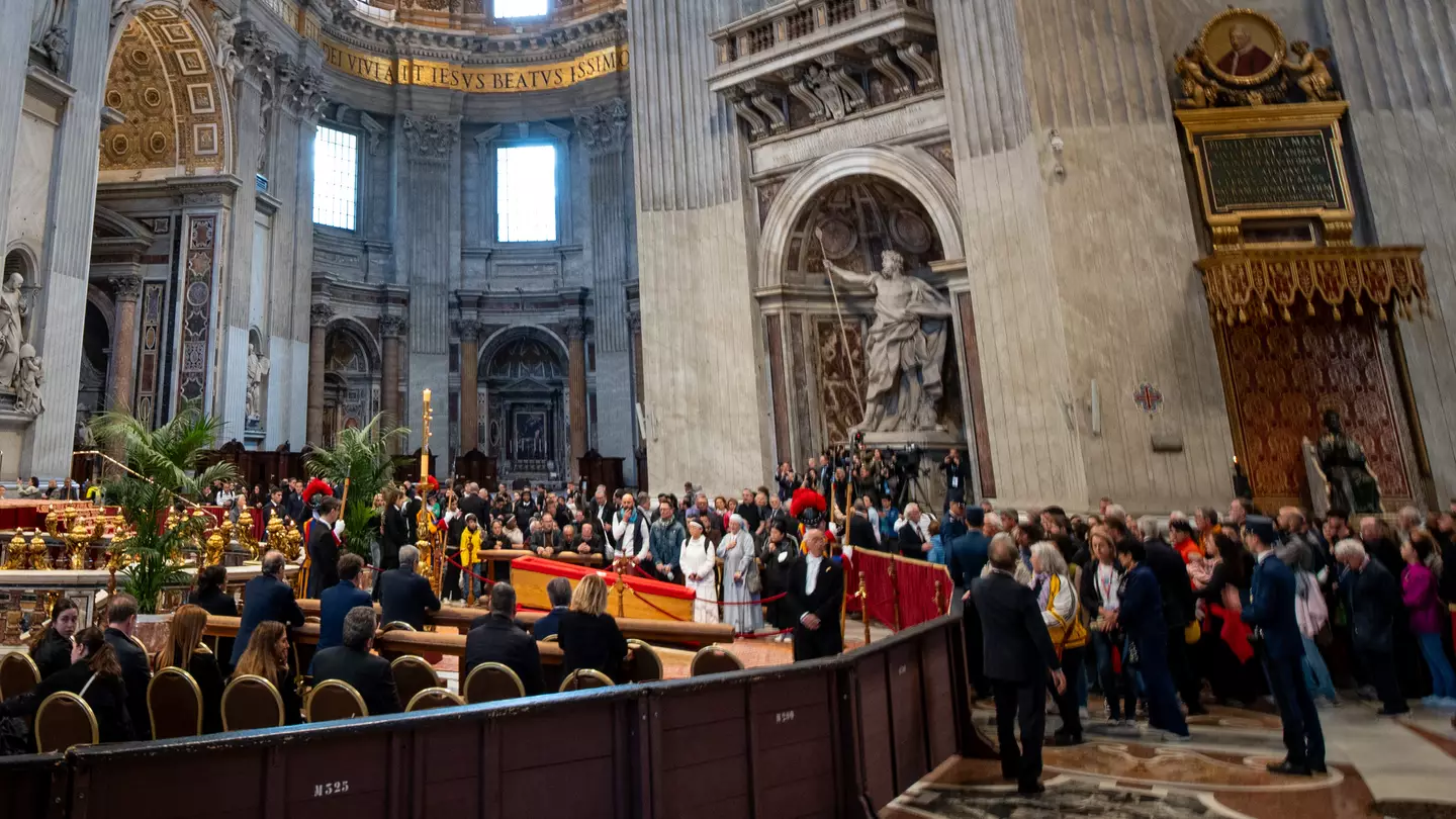 Thousands of mourners have been to see the Pope's body (Stefano Costantino/SOPA Images/LightRocket via Getty Images)