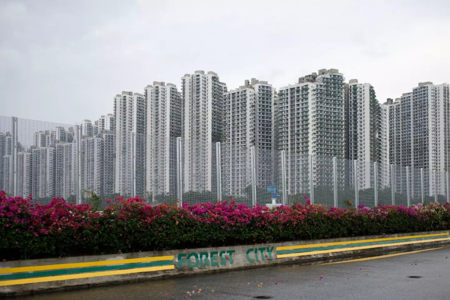 There are plenty of empty apartments (Samsul Said/Bloomberg via Getty Images)