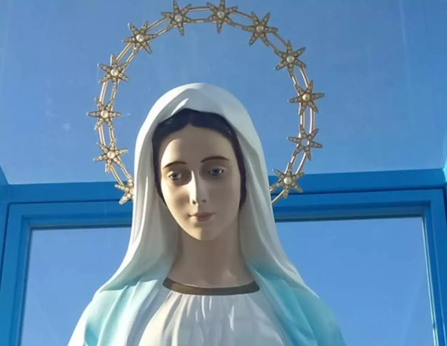 There's plenty of the statues around but apparently, the Italian one was special. (Facebook)