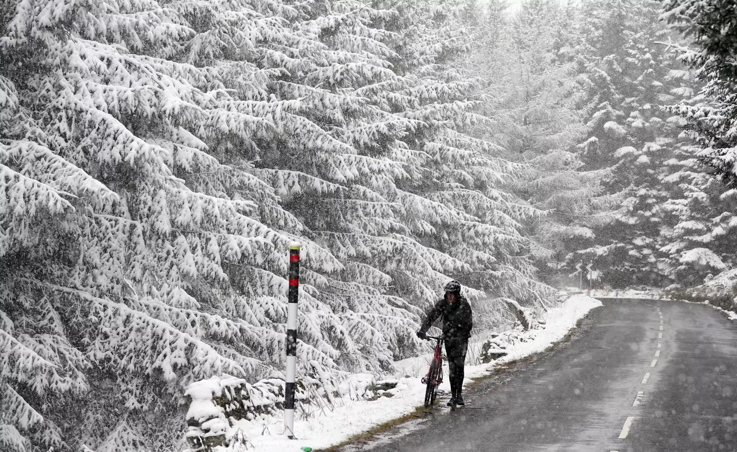 Cold weather payments will be sent out to those on the lowest incomes after temperatures fell below zero this week.