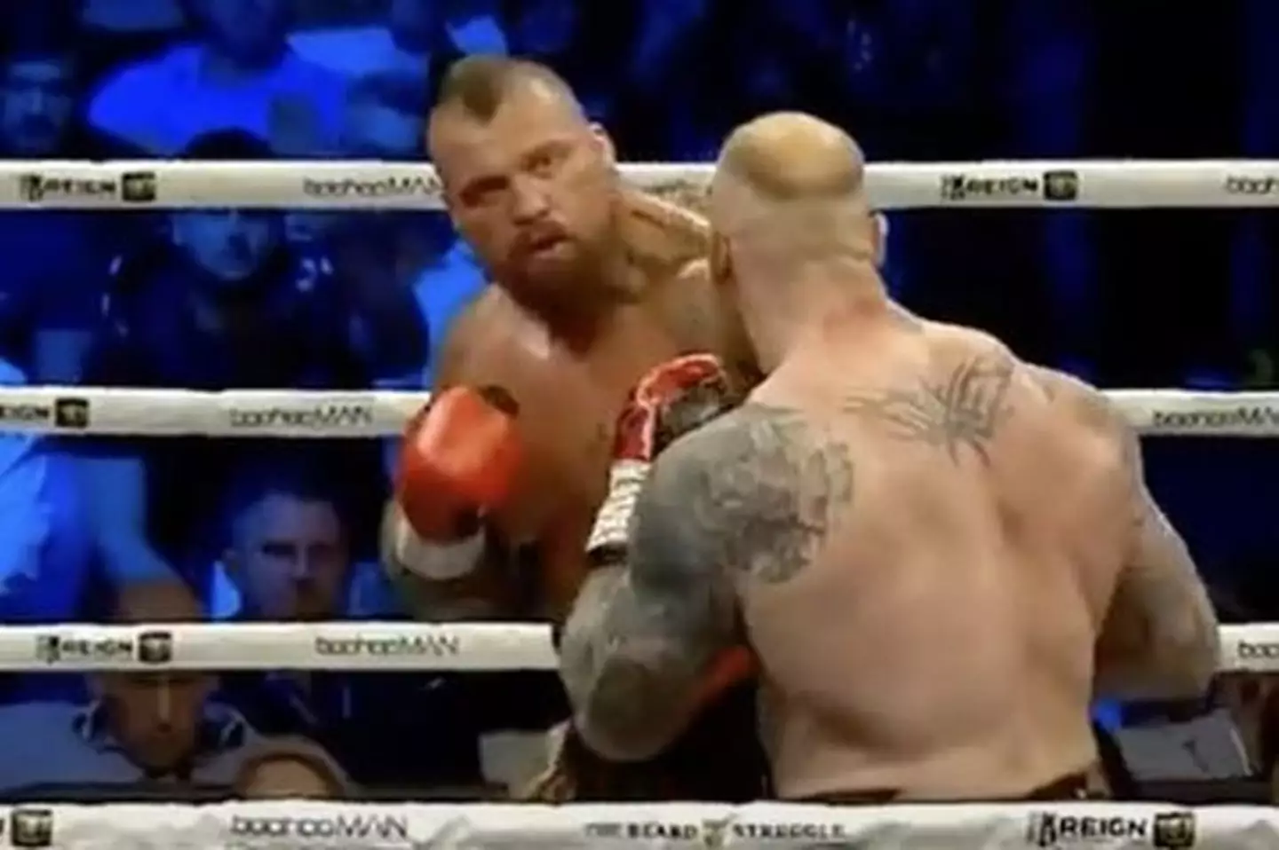 Eddie Hall and Thor fought six rounds.