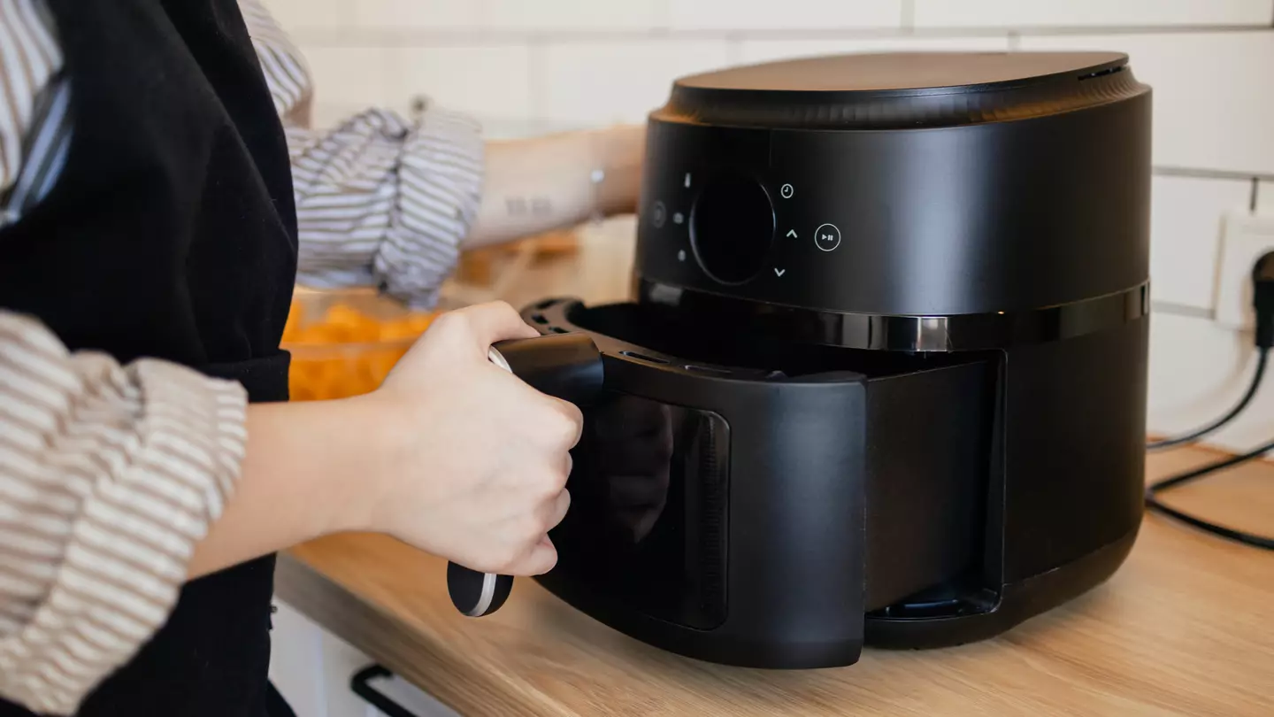 Anyone with an air fryer given warning about cooking specific foods in them