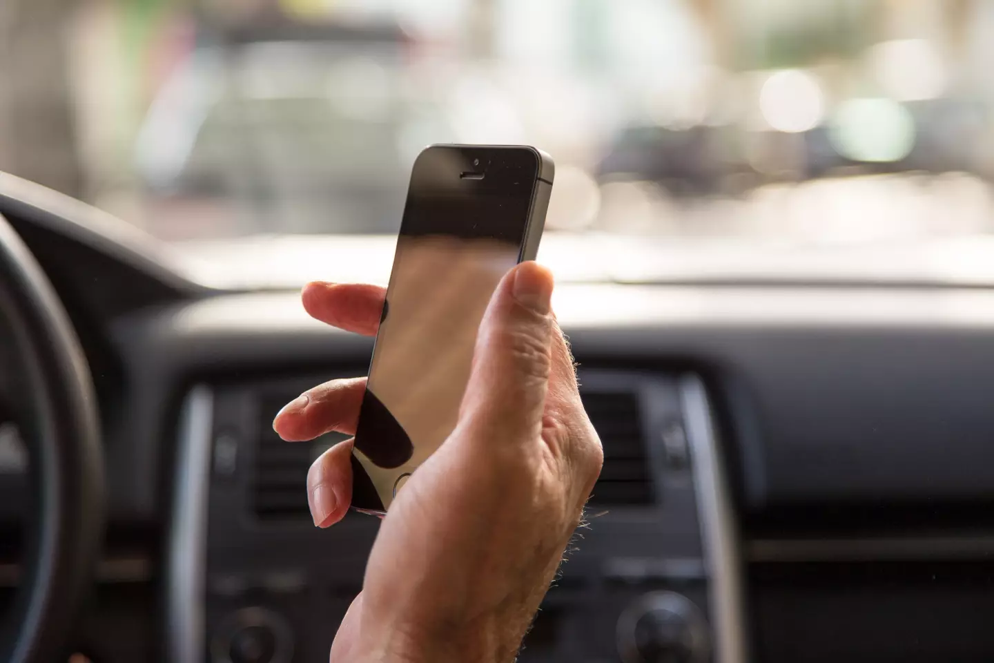 You might be using an 'obsolete' device. (Artur Debat/Contributor/Getty Images)