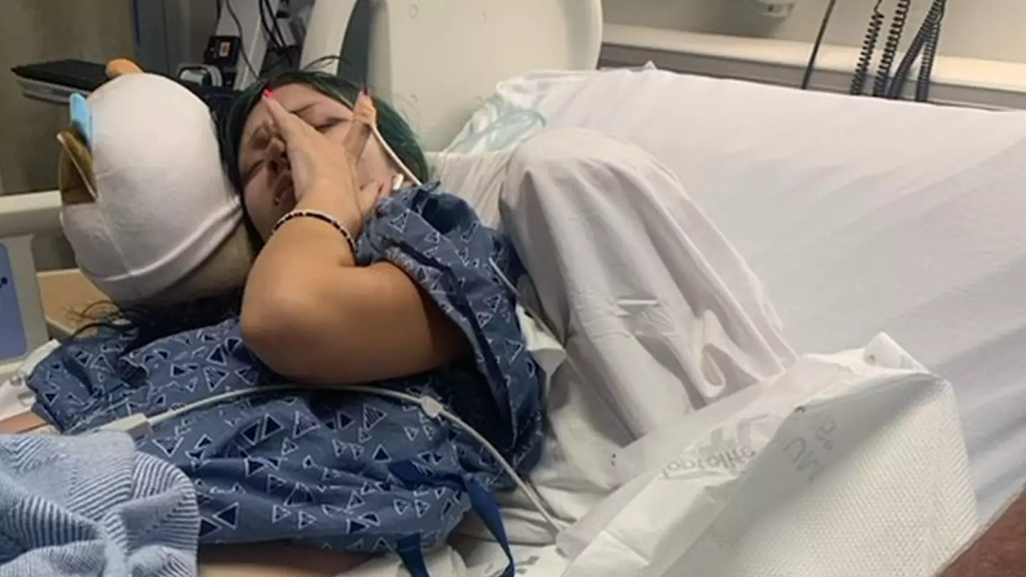 Teen who began vaping to impress boyfriend left 'hours from death' with litre of liquid in lung