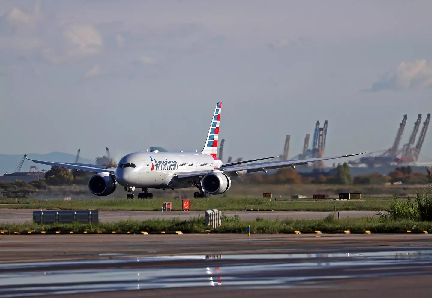American Airlines has had enough of your queue jumping (Joan Valls / Urbanandsport / NurPhoto via Getty Images)
