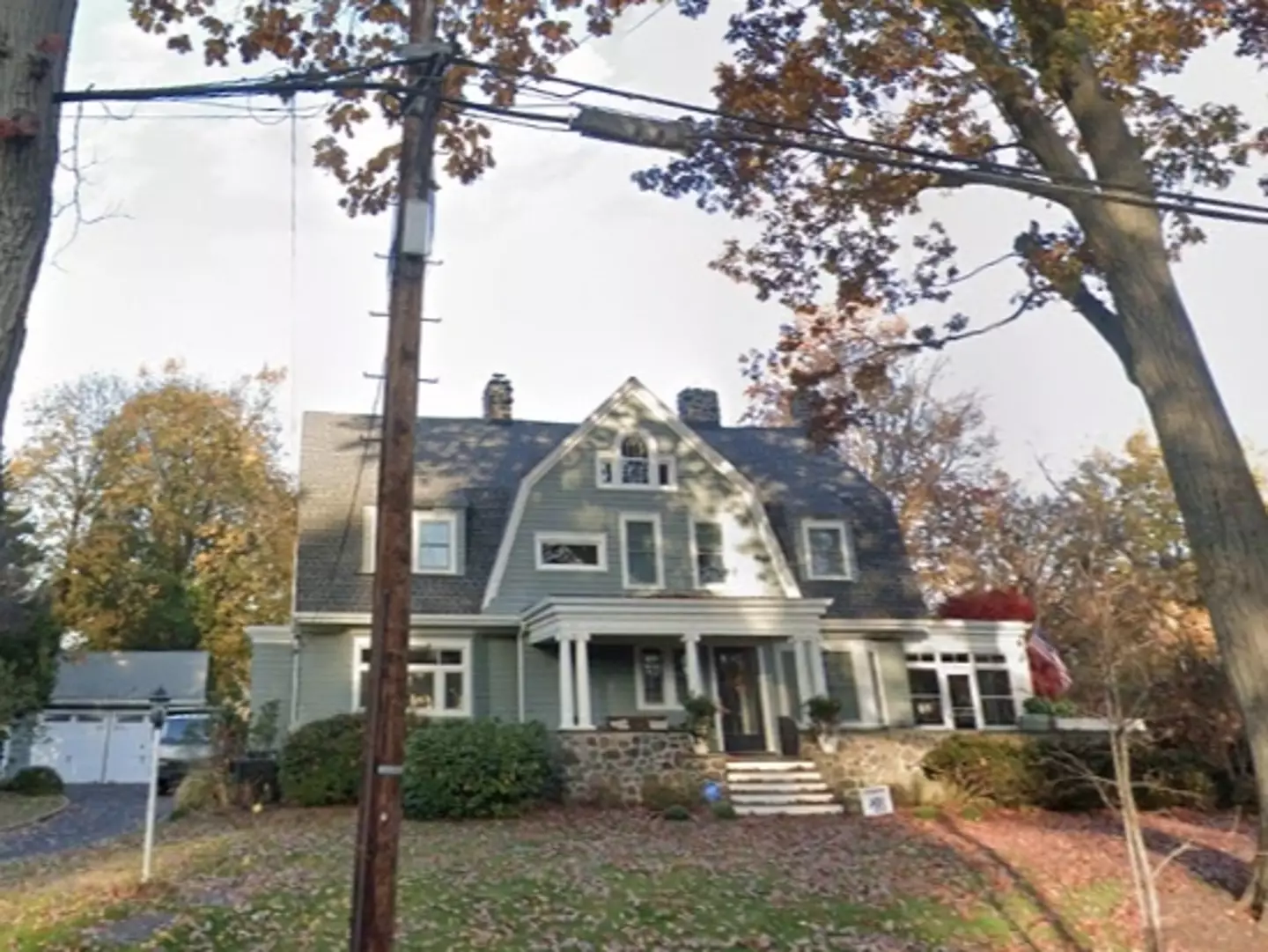 The family never even moved in properly and sold the house at a huge loss.