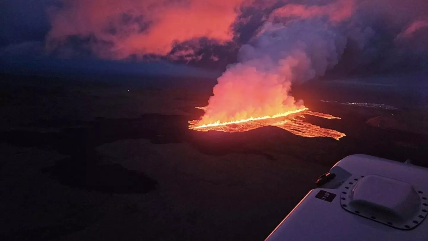 celand's Reykjanes Peninsula sees its sixth volcanic eruption since December. (Almannavarnadeild/Anadolu via Getty Images)