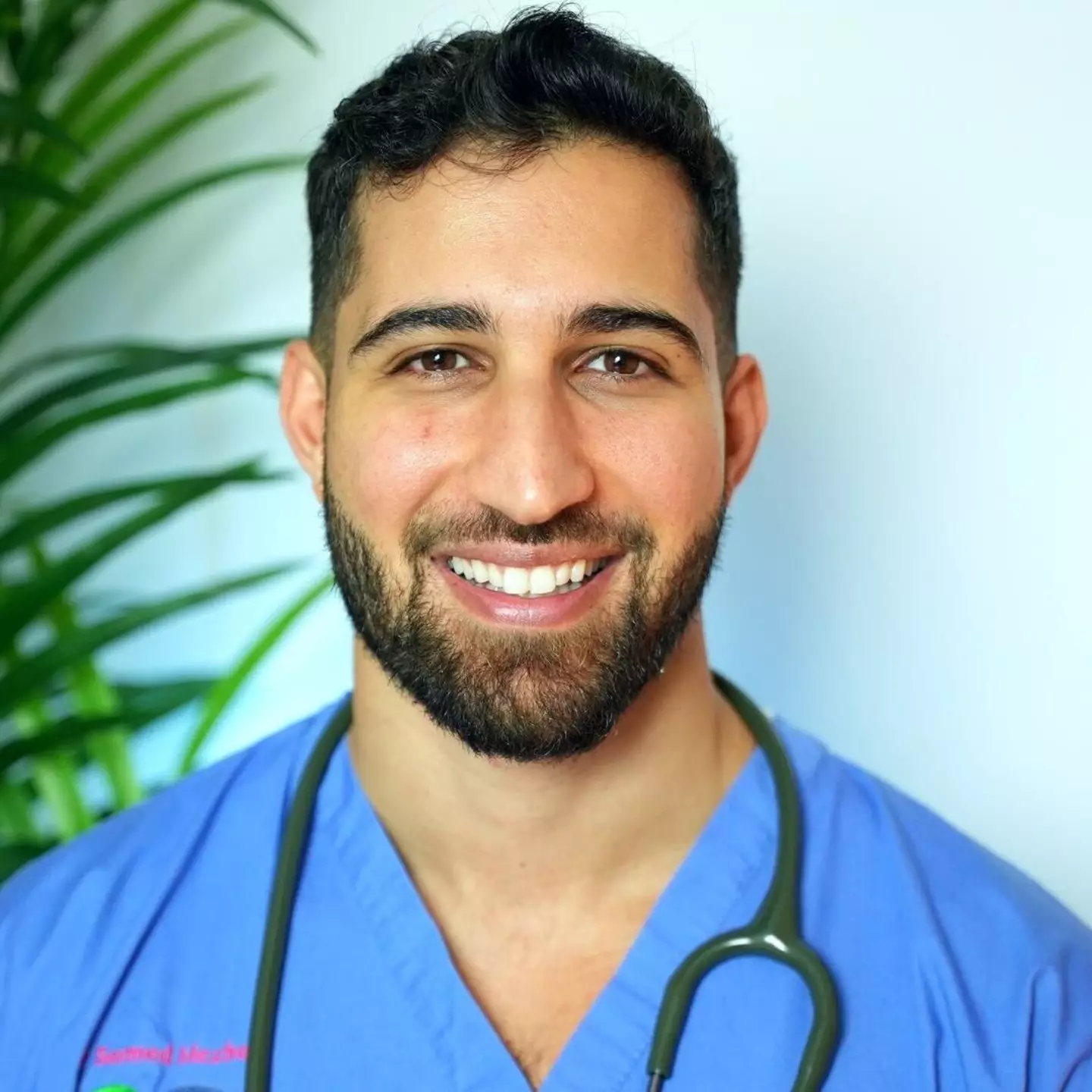 Doctor ‘unlocks new fear in people’ after sharing warning about marks on public toilet paper 1 Dr Sermed Mezher shared his toilet paper warning to TikTok (TikTok/@drsermedmezherexplains)