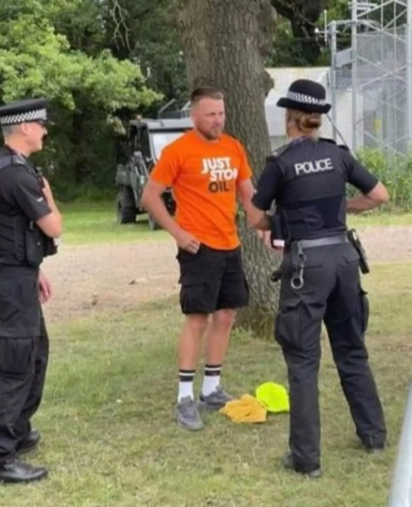 The man was dressed up in the unmistakable Just Stop Oil t-shirt.