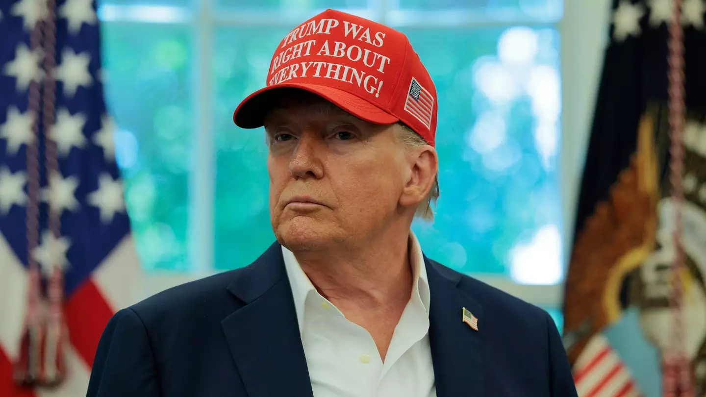 Donald Trump signs executive order to imprison anyone who burns US flag