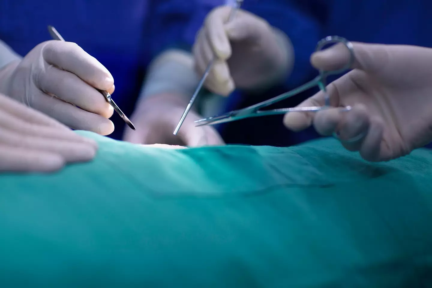 An Austrian surgeon allegedly let their 13-year-old child take part in an emergency surgery. (Getty Stock Image)