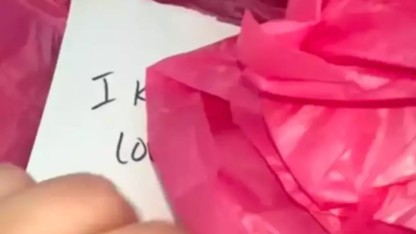 Woman who shared ‘manipulative’ gift from ex-boyfriend after she dumped him sparks online debate