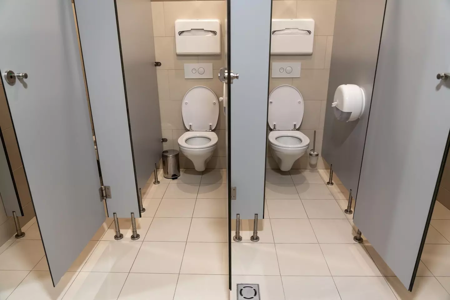 Of course, the gaps also allow you to pass loo roll to a friend caught short.
