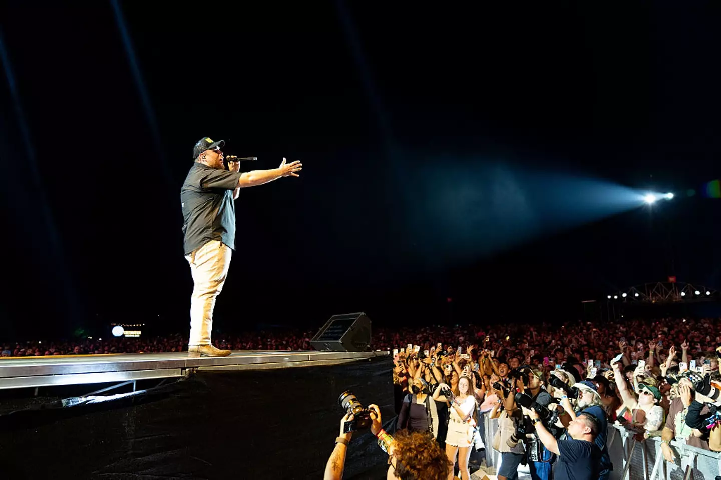 The country star is making waves in the UK (Getty/Joshua Applegate)