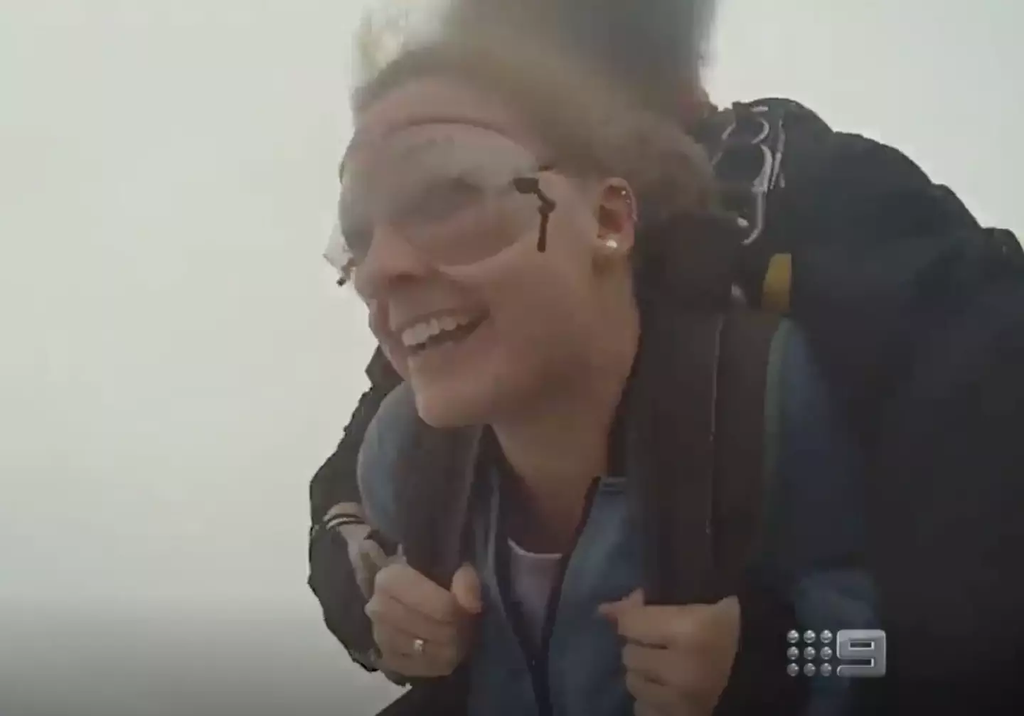 Emma Carey went skydiving in the Swiss Alps when her parachute became tangled. (A Current Affair/9 News)