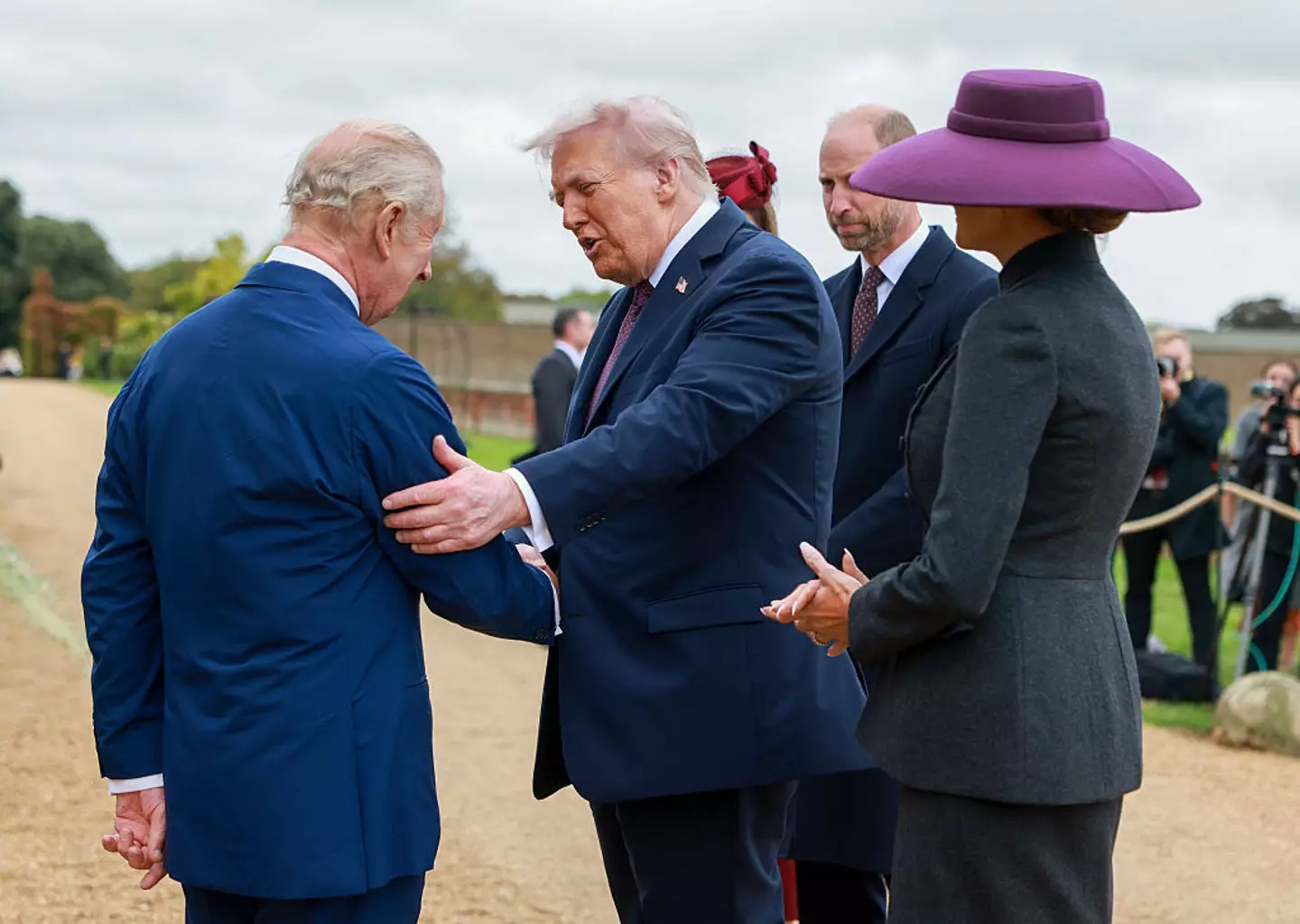 Trump elected to give King Charles III a handshake instead of bowing his head (Ian Vogler - WPA Pool/Getty Images)