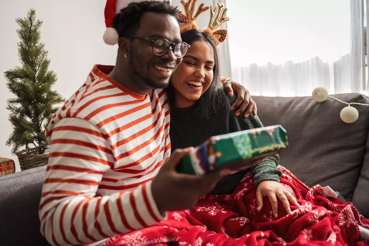 "Oh babe, I feel like you've spent just the right amount of money on me!" (Getty Stock Photo)