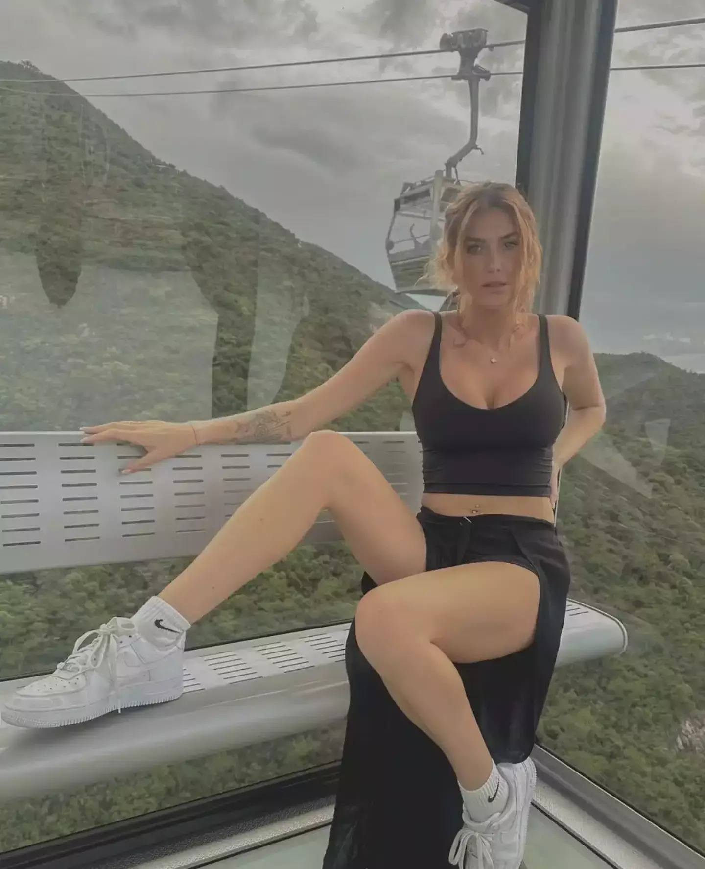 Annie Charlotte makes her money through 18+ rated site OnlyFans (Instagram/@annieecharlotte)