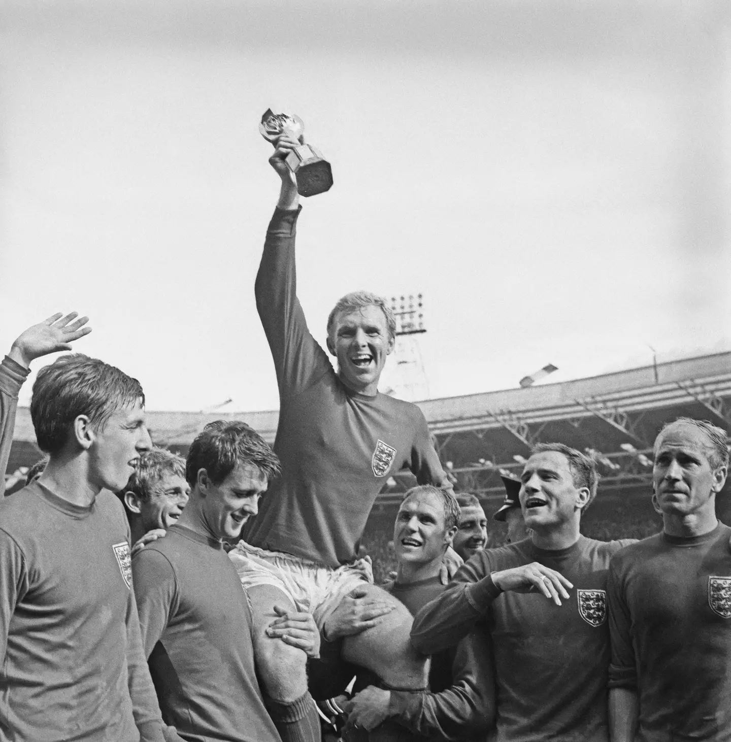 Former England captain Bobby Moore holding up the Jules Rimet trophy. (Evening Standard/Hulton Archive/Getty Images)