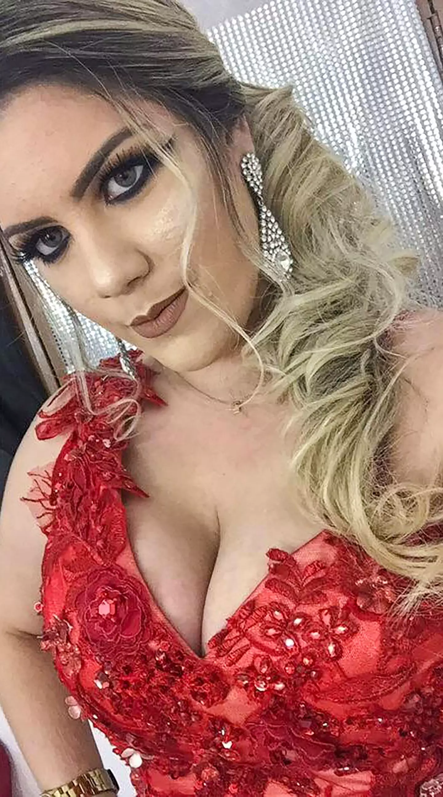 Viviane Lira Monte died after 22 days in intensive care after she went in for six cosmetic surgeries in one eight-hour session of surgery. (Newsflash)