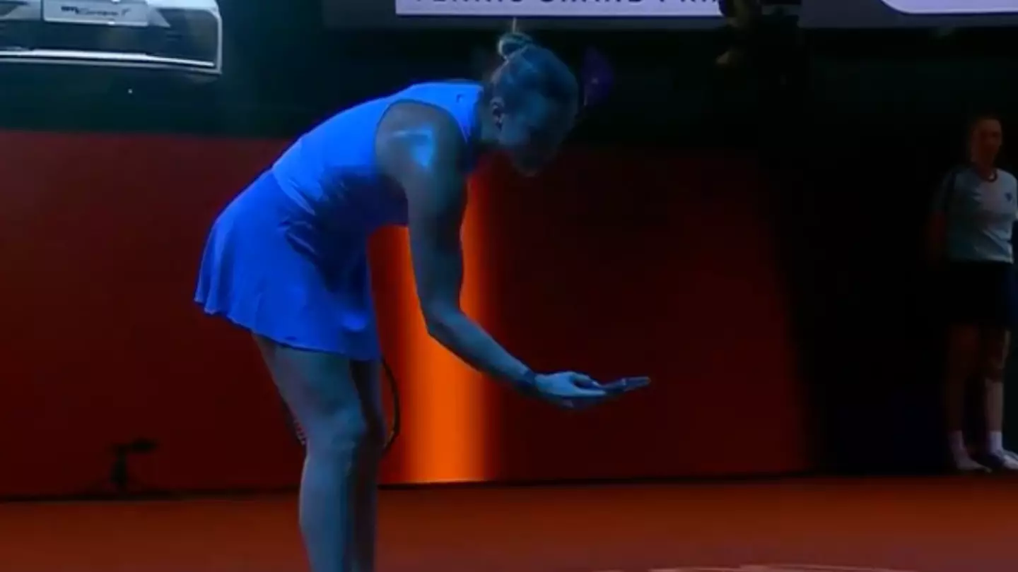 World number one tennis star asks for phone to take photo of evidence after clash with umpire