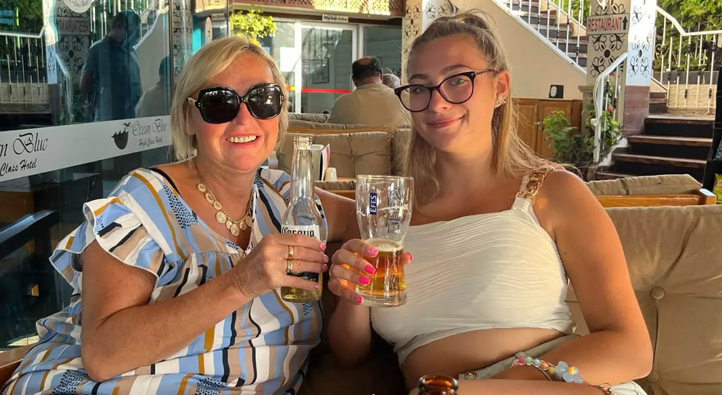 Suzanne Senior pictured with her daughter Bethany.