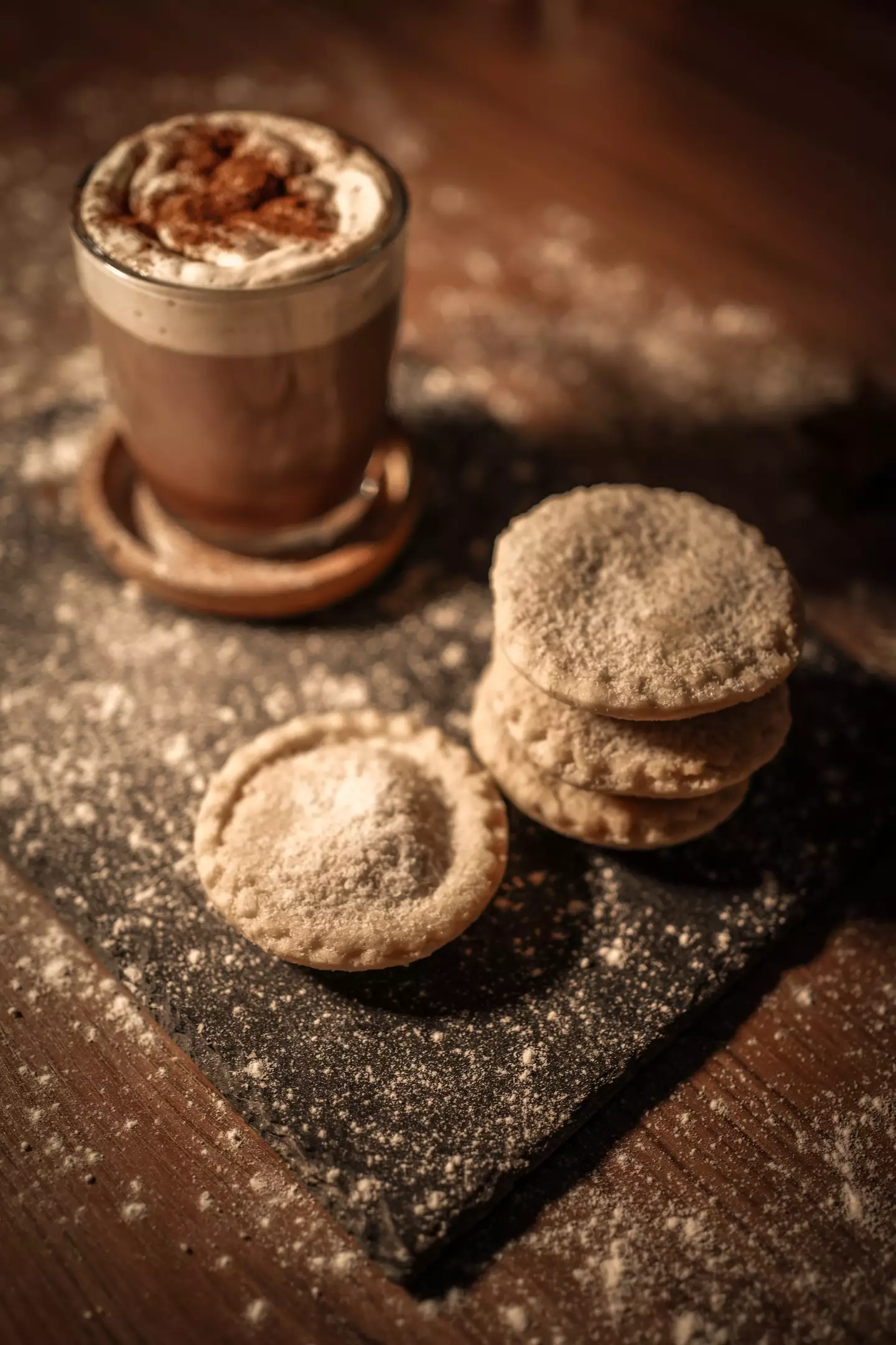 17 percent of surveyed people want mince pies included in their British 'picky bits' tea.