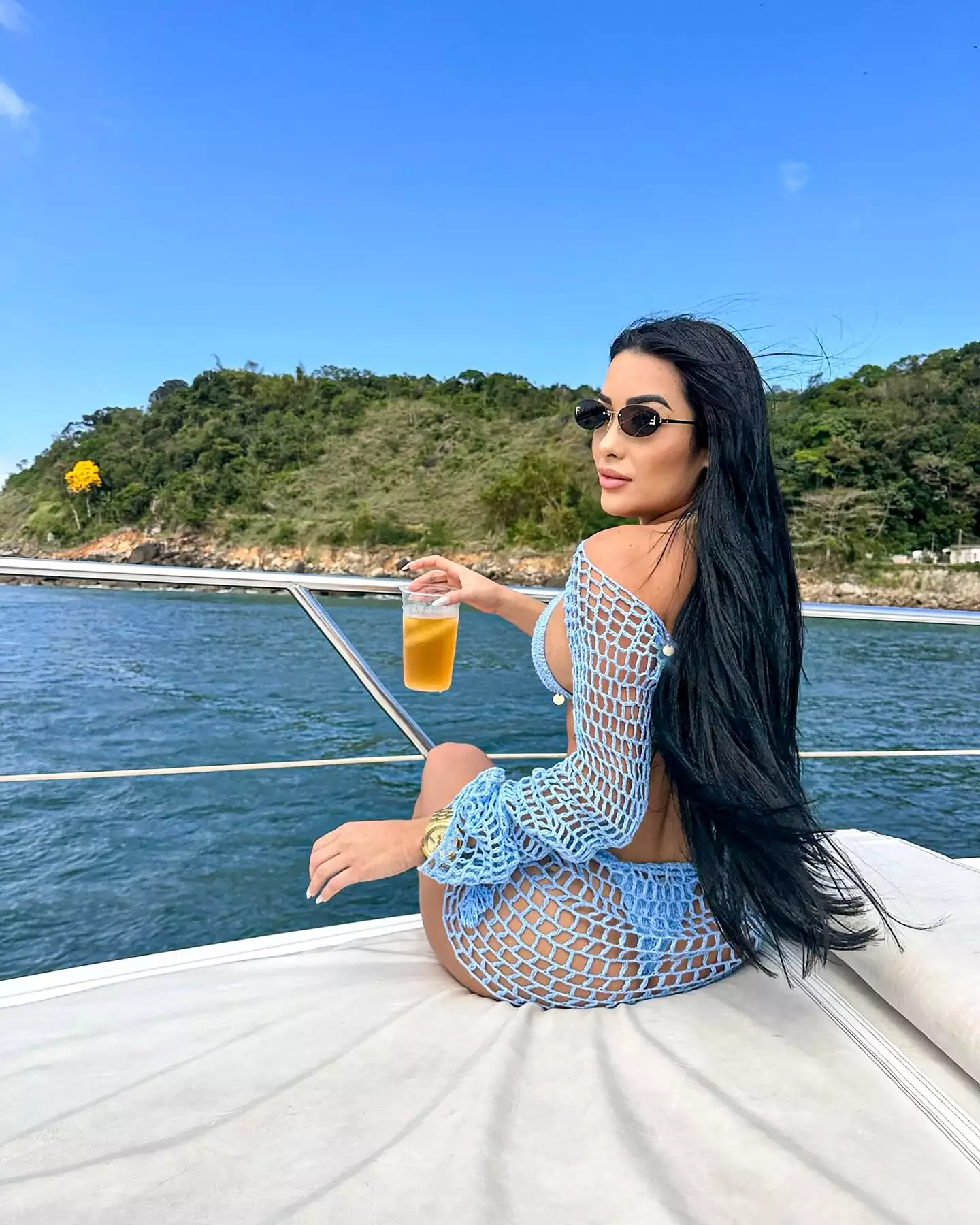 Aline. (Newsflash)