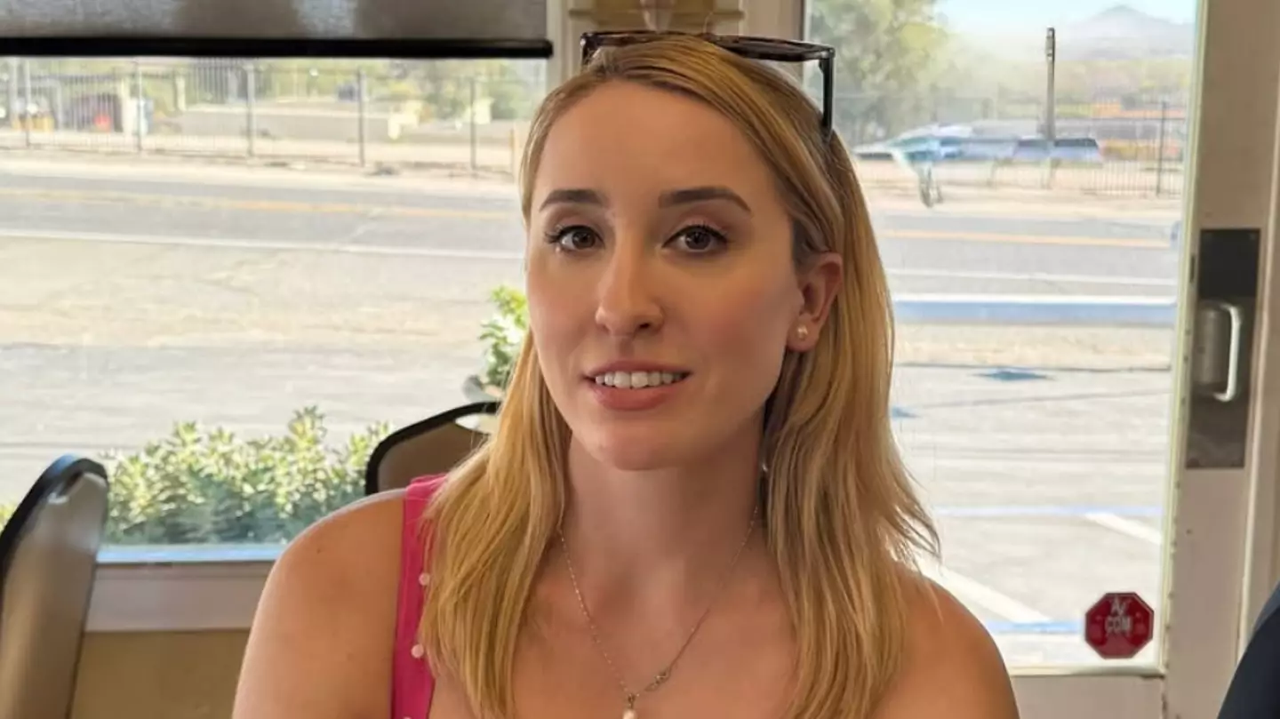 Instagram/catherine_de_noire