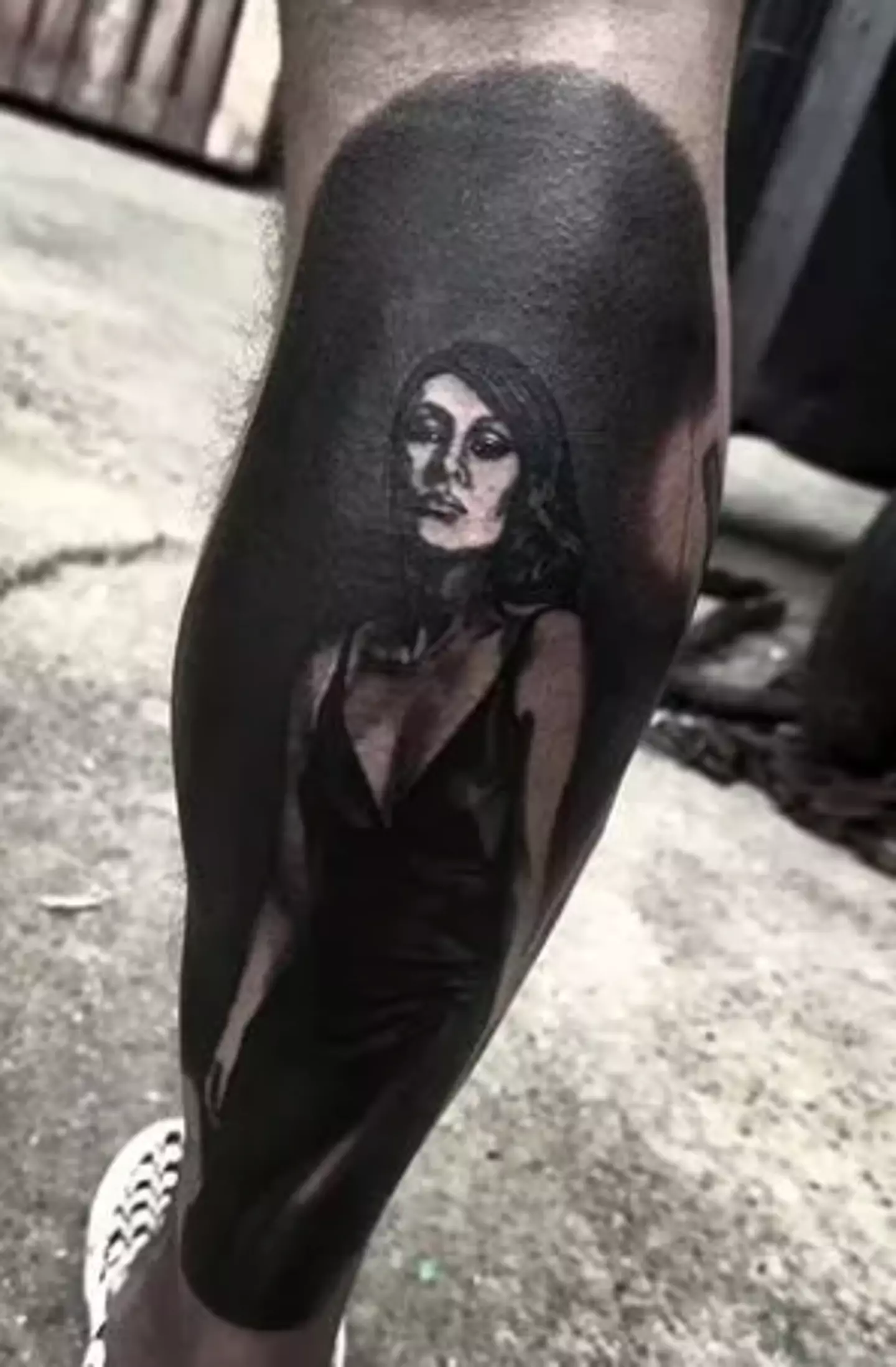 The anniversary gift was different, to say the least. (mattjwillis/Instagram)