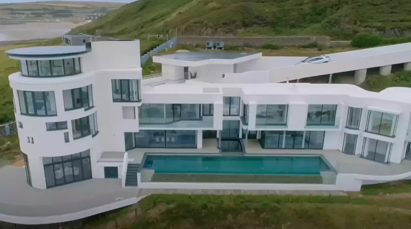 Chesil Cliff House is one of the most famous projects that Grand Designs ever showed. (Channel 4)