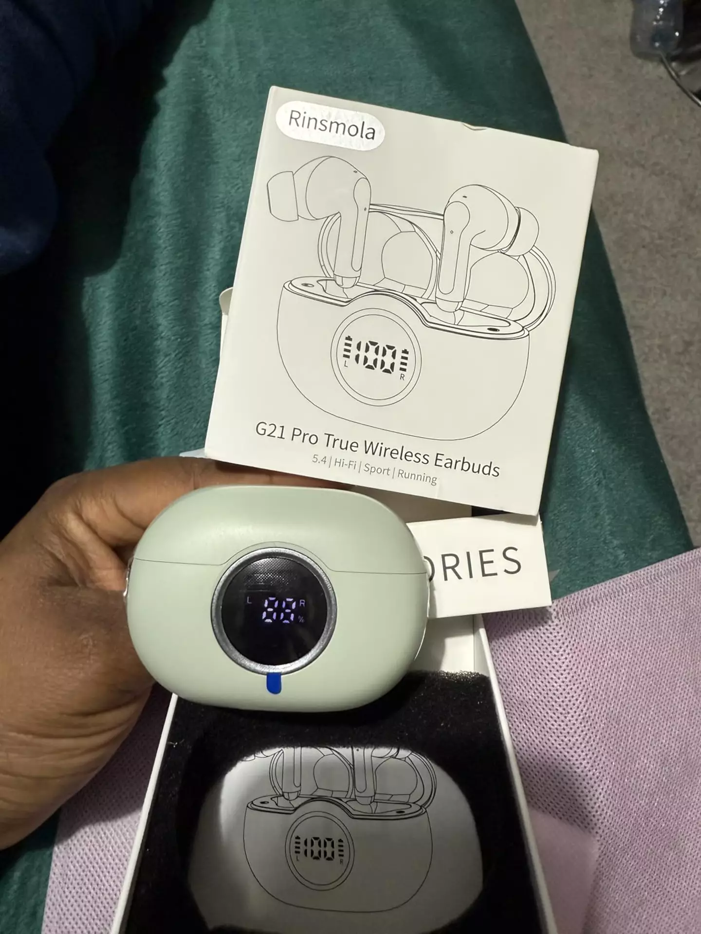 The wireless earbuds have plummeted in price (Amazon reviews)