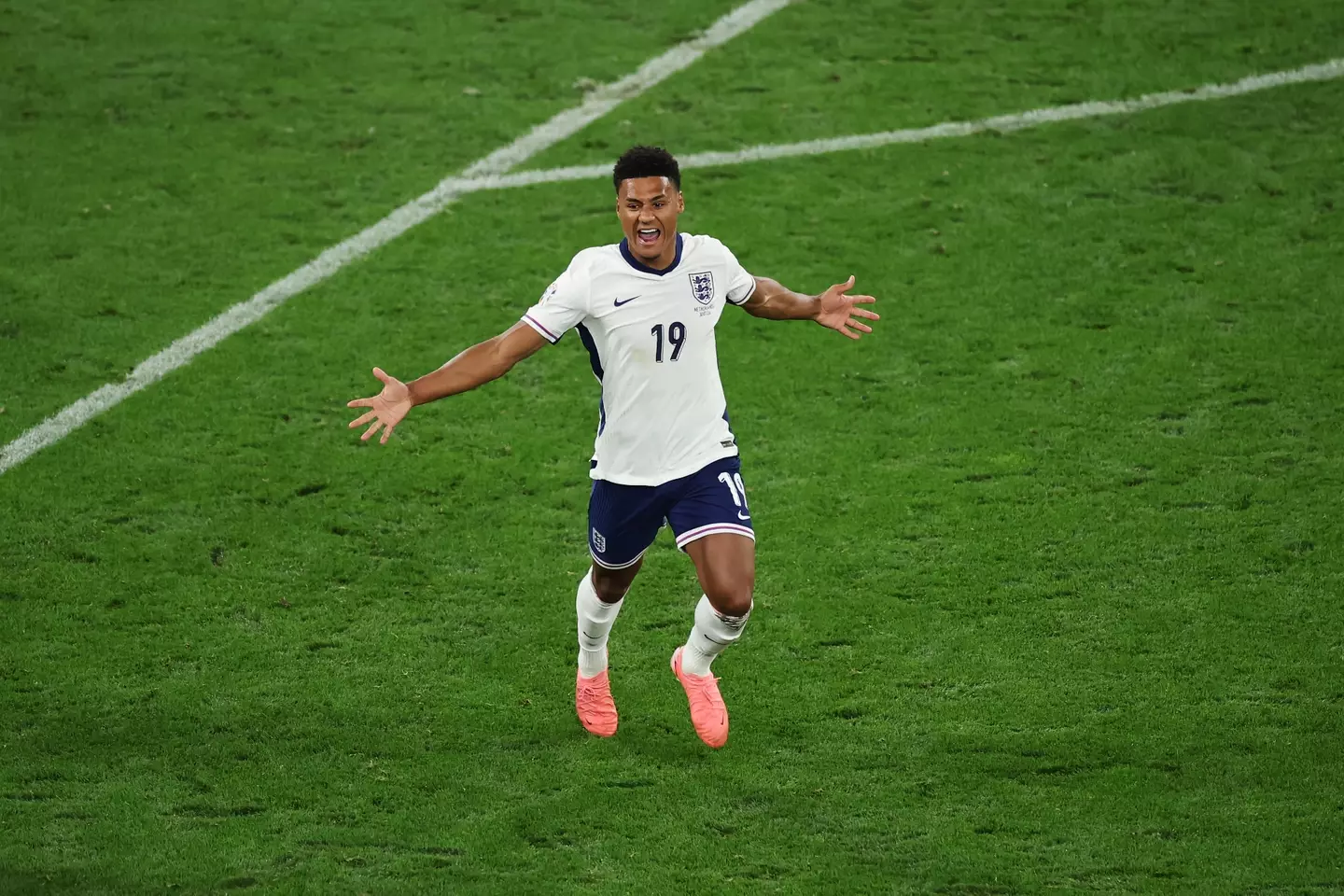 Hero (Alex Grimm/Getty Images)