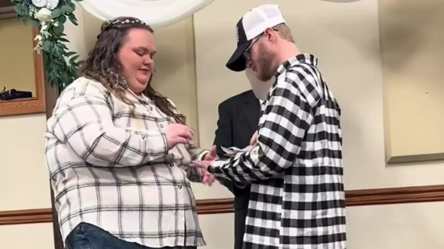 Bride and groom spark online debate after showing up in jeans and plaid shirt during wedding ceremony