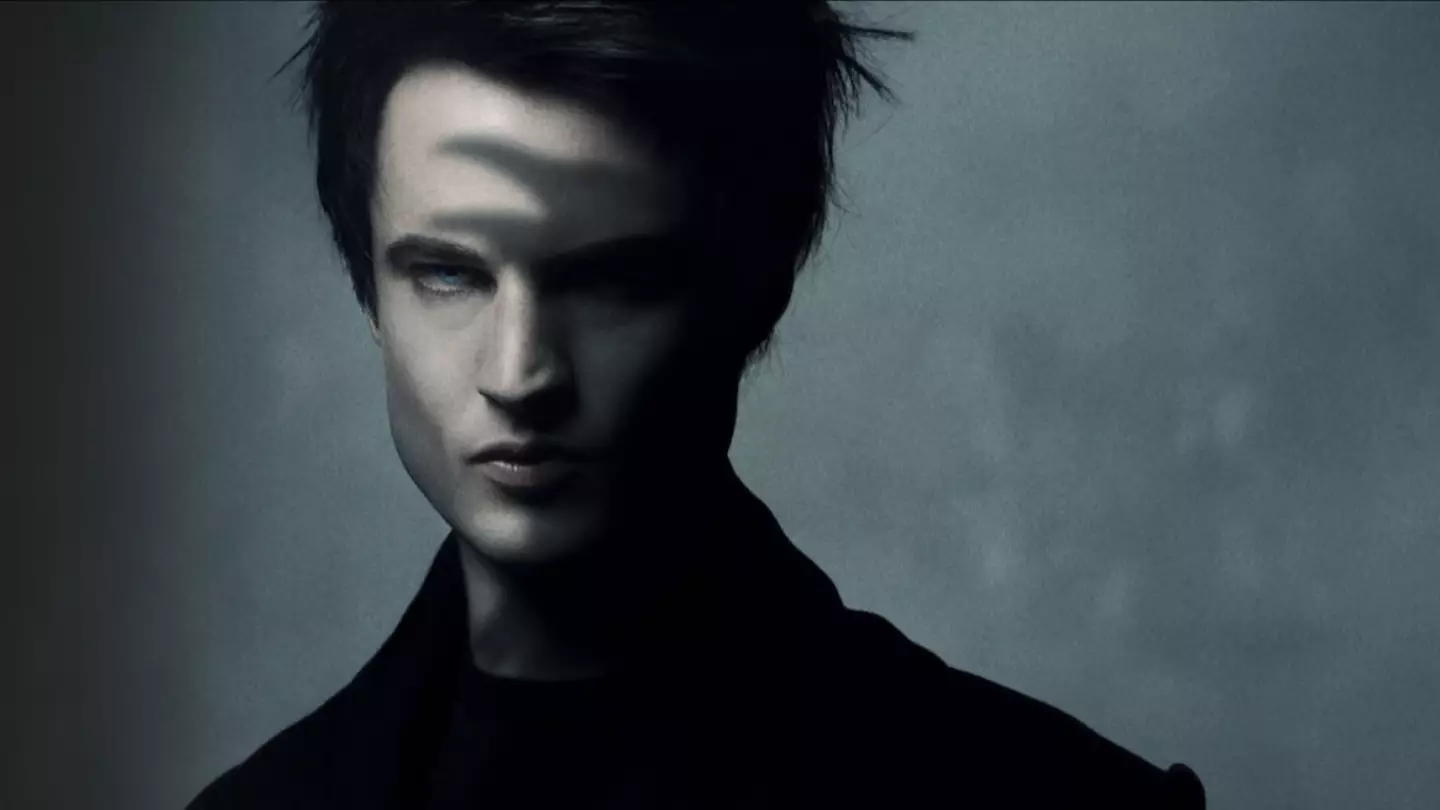 The Sandman stars Tom Sturridge.