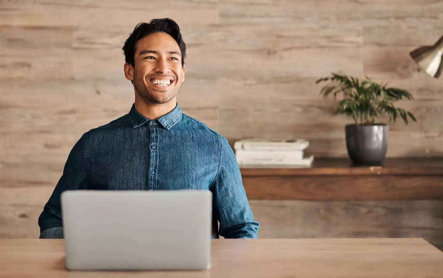 "If I sit in the corner with my screen turned away nobody can see what I'm looking at. Except Google."