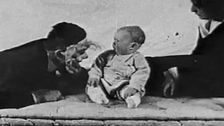 They showed a baby a white rat and played a scary noise to condition him to be scared of the animal (Watson and Rayner)