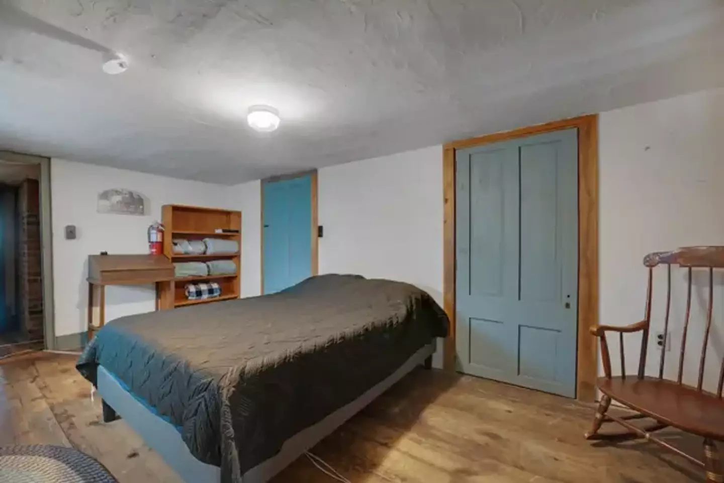 Doubt many people would sleep tight in this bed.