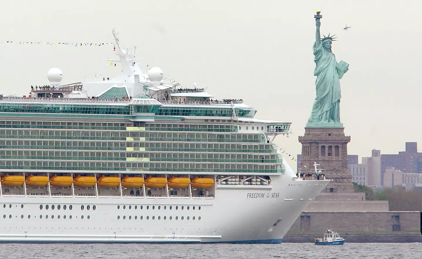 Scammers are targeting those making simple reservation changes (Craig Warga/NY Daily News Archive via Getty Images)